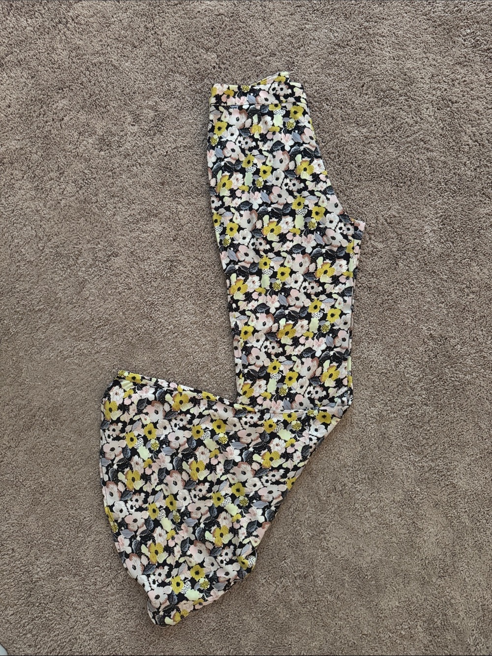 Vici Floral pants - Yellow, Black, blue & Pink
